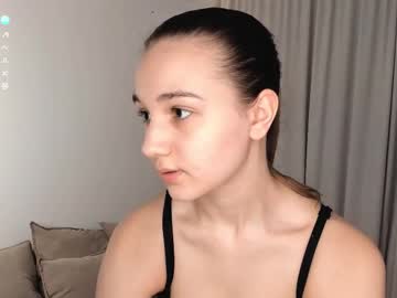 Adelexx_Zll Chaturbate stream image from January 16, 2026