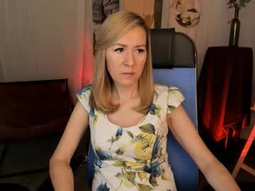 Donnasmitth Chaturbate stream image from January 16, 2026