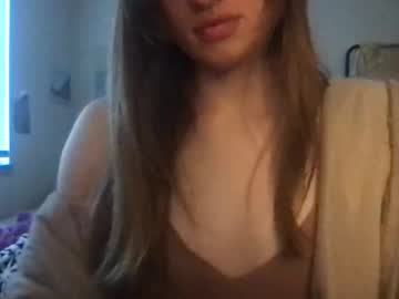 Esthergreyplus Chaturbate stream image from January 16, 2026