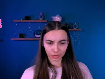 Lily_Glow Chaturbate stream image from January 16, 2026