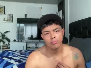 Pollobigcock Chaturbate stream image from January 16, 2026