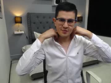 Mateo_Strong Chaturbate stream image from January 16, 2026