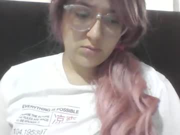 Emiliahoney Chaturbate stream image from January 16, 2026