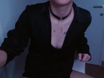 Alexxa131 Chaturbate stream image from January 17, 2026
