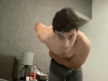 Petermilki Chaturbate stream image from January 17, 2026
