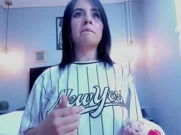 Analuciaa_ Chaturbate stream image from January 17, 2026