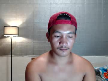 Hunkylloyd Chaturbate stream image from January 17, 2026