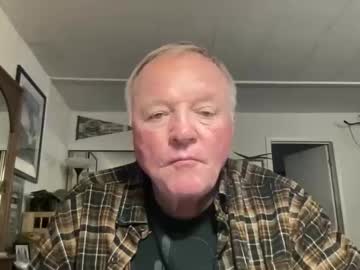 Cookoosnest Chaturbate stream image from January 17, 2026