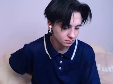 Raytaylorr Chaturbate stream image from January 17, 2026