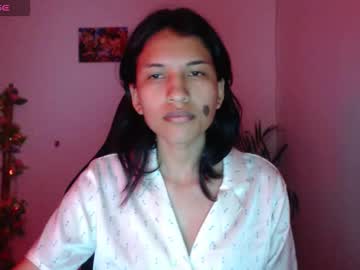 Pau_Heart Chaturbate stream image from January 17, 2026