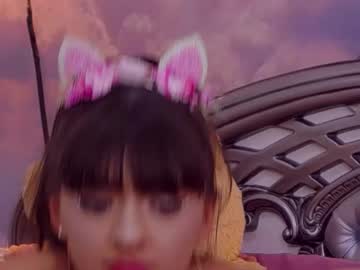 Kayabellee Chaturbate stream image from January 17, 2026
