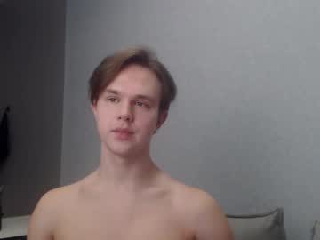 Angelraaay Chaturbate stream image from January 17, 2026