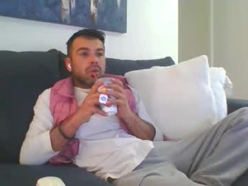 Mercedes190d Chaturbate stream image from January 17, 2026