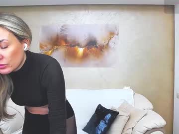 Anissalogan Chaturbate stream image from January 17, 2026