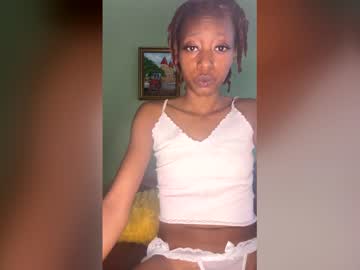 Dollaura Chaturbate stream image from January 17, 2026