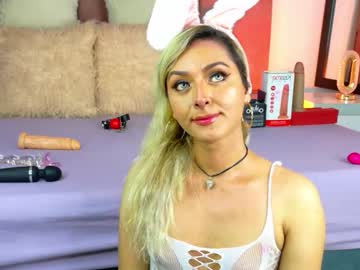 Lunitadiva Chaturbate stream image from January 17, 2026