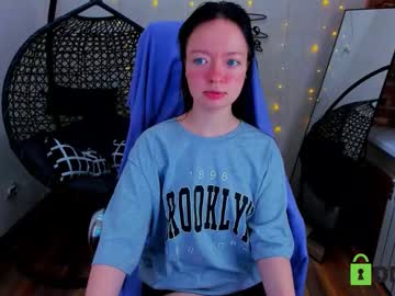 Merestel Chaturbate stream image from January 17, 2026