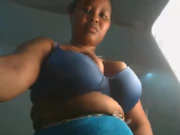 Queen_Kikih Chaturbate stream image from January 17, 2026