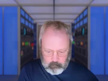 Xarkevis Chaturbate stream image from January 17, 2026
