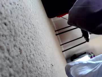 Dustin78666 Chaturbate stream image from January 17, 2026