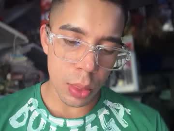 Santoxxxkinney Chaturbate stream image from January 17, 2026