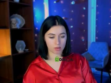 Colla_White Chaturbate stream image from January 18, 2026