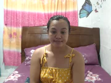 Funluvnpinay4u Chaturbate stream image from January 18, 2026