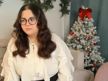 Mollycuddle Chaturbate stream image from January 18, 2026