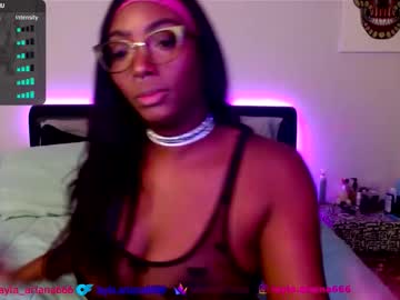Laylaariana Chaturbate stream image from January 18, 2026