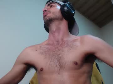 Therazhanen Chaturbate stream image from January 18, 2026