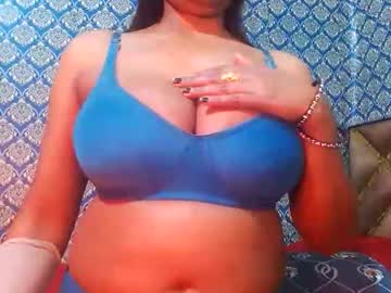 Lovefunnitya Chaturbate stream image from January 18, 2026