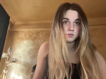 Lovelysilk_63 Chaturbate stream image from January 18, 2026