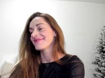 Lia_Six Chaturbate stream image from January 18, 2026