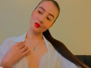 Glorianalee_ Chaturbate stream image from January 18, 2026