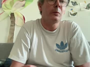 Superbebellebite75 Chaturbate stream image from January 18, 2026