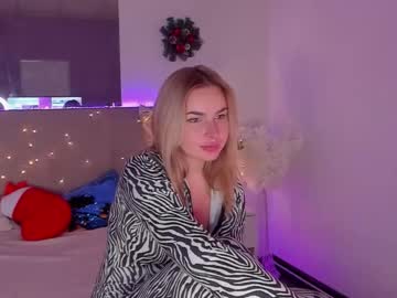 Lunaheadley Chaturbate stream image from January 18, 2026