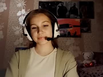 Phylissseymoure Chaturbate stream image from January 18, 2026
