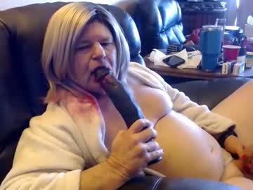 Dawndoesall Chaturbate stream image from January 18, 2026