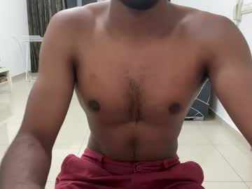 Suckmiiiii Chaturbate stream image from January 18, 2026