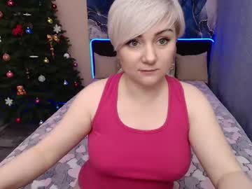 Blondpearlx Chaturbate stream image from January 18, 2026
