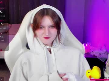 Peachymaybe Chaturbate stream image from January 19, 2026