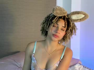 Naomidawsonn Chaturbate stream image from January 19, 2026