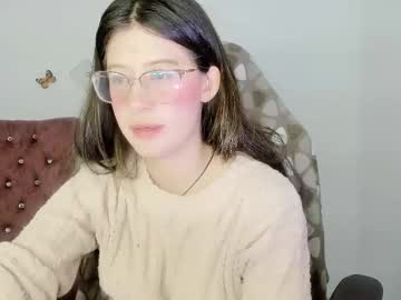 Zooeybelair Chaturbate stream image from January 19, 2026