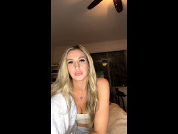 Blairsinclairxx Chaturbate stream image from January 19, 2026