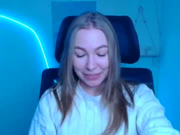 Emilia_Ilia Chaturbate stream image from January 19, 2026