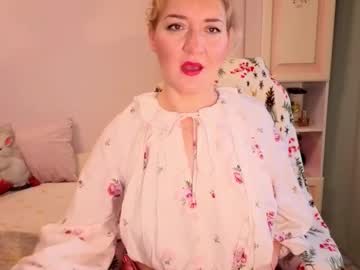 Elviraforyou Chaturbate stream image from January 19, 2026