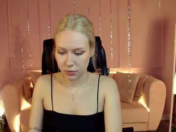 Aprilchambers Chaturbate stream image from January 19, 2026