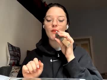 Melainehaynes Chaturbate stream image from January 19, 2026