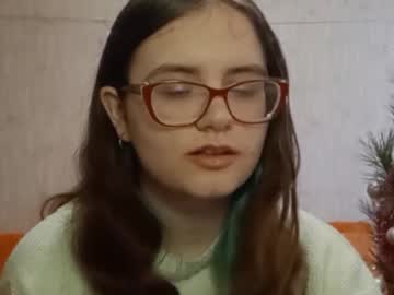 Miyabe Chaturbate stream image from January 19, 2026