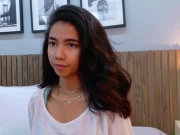 Luna_Roja25 Chaturbate stream image from January 19, 2026